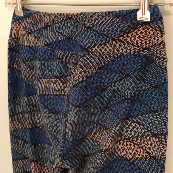 LulaRoe Leggings - Picture 4 of 7